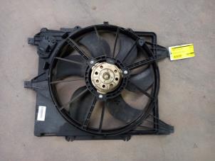 Used Cooling fans Renault Clio II (BB/CB) 1.4 16V Price € 25,00 Margin scheme offered by Akkie Stomphorst Autodemontage