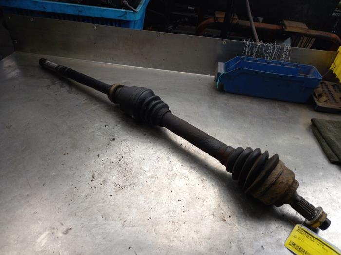 Front drive shaft, right from a Peugeot Partner 1.9 D 2001