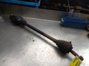 Used Front drive shaft, right Renault Kangoo Express (FC) 1.5 dCi 60 Price € 40,00 Margin scheme offered by Akkie Stomphorst Autodemontage