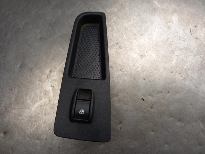 Electric window switch from a Fiat Punto Grande 2010