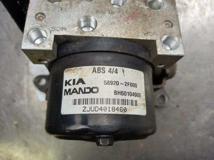 ABS pump Kia Cerato 1.6 16V 589202F000 G4ED MANDO