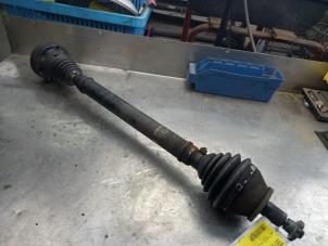 Used Front drive shaft, right Skoda Fabia (6Y2) 1.9 TDi RS Price € 40,00 Margin scheme offered by Akkie Stomphorst Autodemontage