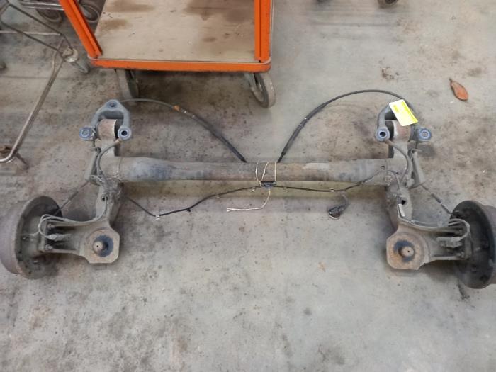 Rear-wheel drive axle Opel Astra H 1.6 16V Twinport - Z16XEP