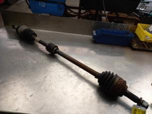 Used Front drive shaft, right Chevrolet Tacuma 1.6 16V Price € 40,00 Margin scheme offered by Akkie Stomphorst Autodemontage