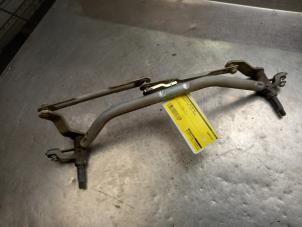 Used Wiper mechanism Peugeot 207 SW (WE/WU) 1.6 HDi 16V Price € 25,00 Margin scheme offered by Akkie Stomphorst Autodemontage