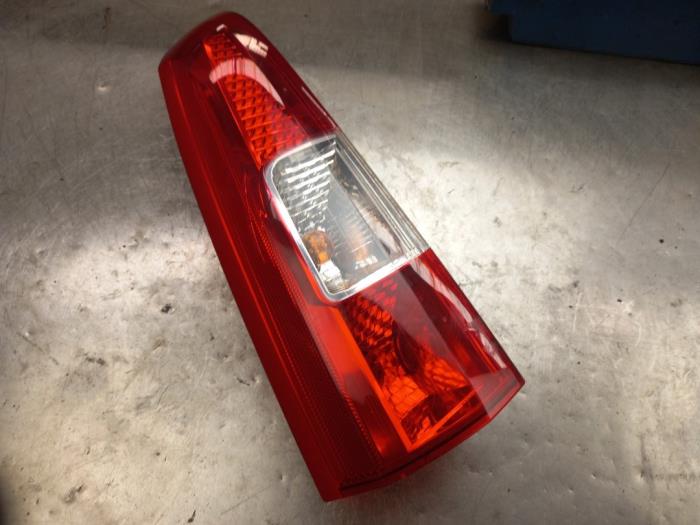 Taillight, left from a Volvo V70 (SW) 2.4 D5 20V 2005