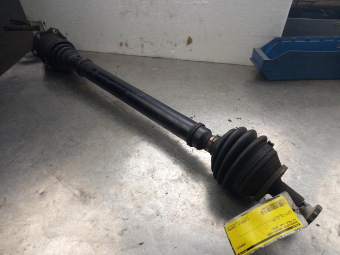 Front drive shaft, right from a Volkswagen Polo 2002
