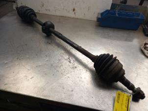 Used Front drive shaft, right Opel Zafira (F75) 2.2 16V Price € 35,00 Margin scheme offered by Akkie Stomphorst Autodemontage