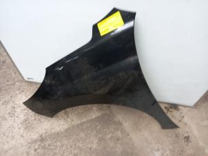 Used Front wing, left Peugeot 207/207+ (WA/WC/WM) 1.6 16V Price € 75,00 Margin scheme offered by Akkie Stomphorst Autodemontage