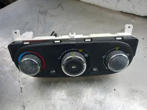 Used Heater control panel Renault Clio IV (5R) 1.5 Energy dCi 90 FAP Price € 40,00 Margin scheme offered by Akkie Stomphorst Autodemontage