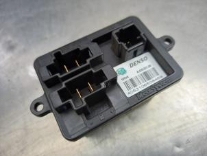 Used Heater resistor Renault Clio IV (5R) 1.5 Energy dCi 90 FAP Price € 20,00 Margin scheme offered by Akkie Stomphorst Autodemontage