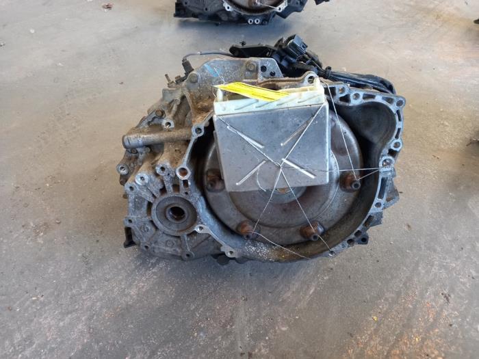 Gearbox from a Volvo V70 (SW) 2.4 20V 170 2002