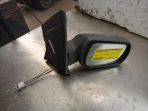 Used Wing mirror, right Ford Fiesta 5 (JD/JH) 1.25 16V Price € 25,00 Margin scheme offered by Akkie Stomphorst Autodemontage