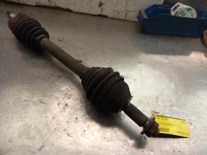 Used Front drive shaft, left Ford Focus 1 Wagon 1.8 TDdi Price € 35,00 Margin scheme offered by Akkie Stomphorst Autodemontage