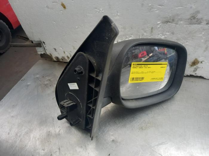 Wing mirror, right from a Renault Kangoo Express (FC) 1.5 dCi 60 2007