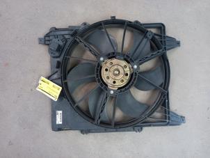 Used Cooling fans Renault Clio II (BB/CB) 1.6 16V Price € 25,00 Margin scheme offered by Akkie Stomphorst Autodemontage
