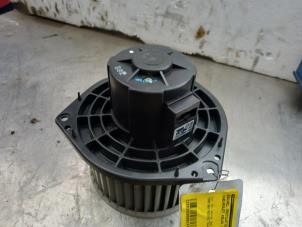 Used Heating and ventilation fan motor Chevrolet Kalos (SF48) 1.4 16V Price € 25,00 Margin scheme offered by Akkie Stomphorst Autodemontage