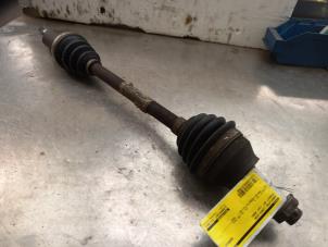 Used Front drive shaft, left Peugeot 207 SW (WE/WU) 1.6 16V Price € 40,00 Margin scheme offered by Akkie Stomphorst Autodemontage
