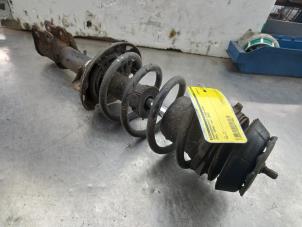 Used Front shock absorber rod, left Opel Combo (Corsa C) 1.7 DI 16V Price € 40,00 Margin scheme offered by Akkie Stomphorst Autodemontage