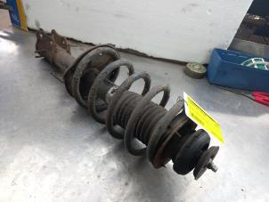 Used Front shock absorber rod, left Chevrolet Kalos (SF48) 1.2 Price € 35,00 Margin scheme offered by Akkie Stomphorst Autodemontage