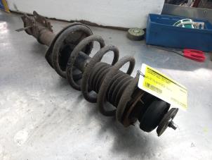Used Front shock absorber rod, right Chevrolet Kalos (SF48) 1.2 Price € 35,00 Margin scheme offered by Akkie Stomphorst Autodemontage