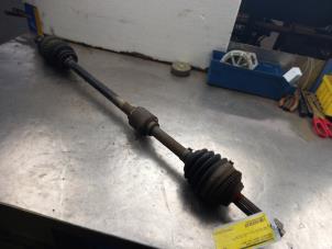 Used Front drive shaft, right Chevrolet Kalos (SF48) 1.4 16V Price € 35,00 Margin scheme offered by Akkie Stomphorst Autodemontage