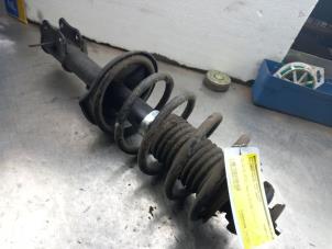 Used Front shock absorber rod, right Chevrolet Kalos (SF48) 1.4 16V Price € 35,00 Margin scheme offered by Akkie Stomphorst Autodemontage