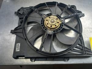 Used Cooling fans Renault Clio II (BB/CB) 1.2 16V Price € 25,00 Margin scheme offered by Akkie Stomphorst Autodemontage