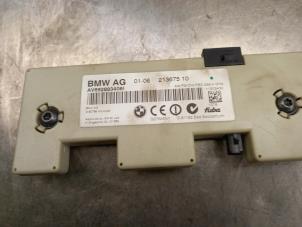 Usados Amplificador de antena BMW 3 serie (E90) 318i 16V Precio € 35,00 Norma de margen ofrecido por Akkie Stomphorst Autodemontage