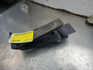 Used Accelerator pedal BMW 3 serie (E90) 318i 16V Price € 35,00 Margin scheme offered by Akkie Stomphorst Autodemontage