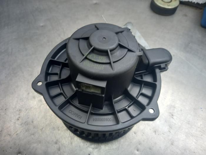 Heating and ventilation fan motor from a Kia Picanto (BA) 1.1 CRDi VGT 12V 2009