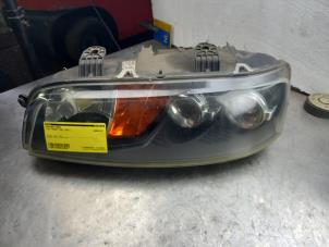 Used Headlight, left Fiat Punto II (188) 1.2 60 S Price € 25,00 Margin scheme offered by Akkie Stomphorst Autodemontage