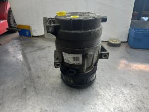 Used Air conditioning pump Renault Laguna II (BG) 2.0 16V Price € 75,00 Margin scheme offered by Akkie Stomphorst Autodemontage