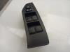 Toyota Verso 2.0 16V D-4D-F Electric window switch