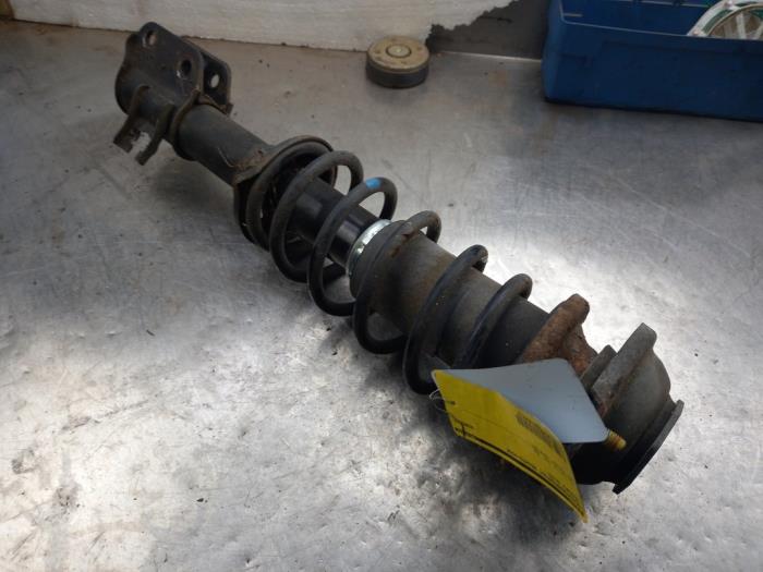 Front shock absorber rod, right from a Suzuki Alto (RF410)