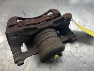 Used Front brake calliper, right Chevrolet Kalos (SF48) 1.4 Price € 25,00 Margin scheme offered by Akkie Stomphorst Autodemontage