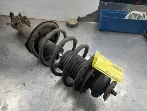 Used Front shock absorber rod, right Chevrolet Kalos (SF48) 1.4 Price € 35,00 Margin scheme offered by Akkie Stomphorst Autodemontage