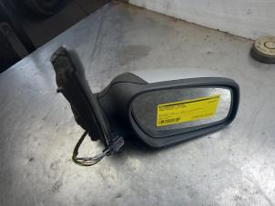 Used Wing mirror, right Ford Fiesta 5 (JD/JH) 1.3 Price € 25,00 Margin scheme offered by Akkie Stomphorst Autodemontage