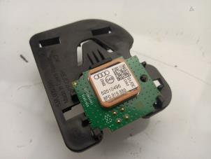 Used GPS antenna Skoda Fabia III (NJ3) 1.2 TSI 16V Price € 35,00 Margin scheme offered by Akkie Stomphorst Autodemontage