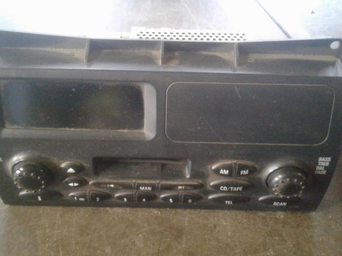 Radio/cassette player from a Rover 75 2.0 CDT 16V 2000