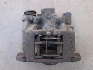 Used Rear brake calliper, right Peugeot 607 (9D/U) 2.2 HDi 16V FAP Price on request offered by Akkie Stomphorst Autodemontage