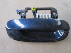Used Front door handle 4-door, right Peugeot 607 (9D/U) 2.2 HDi 16V FAP Price on request offered by Akkie Stomphorst Autodemontage