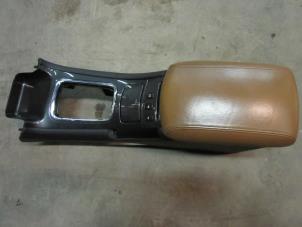 Used Armrest Peugeot 607 (9D/U) 2.2 HDi 16V FAP Price on request offered by Akkie Stomphorst Autodemontage