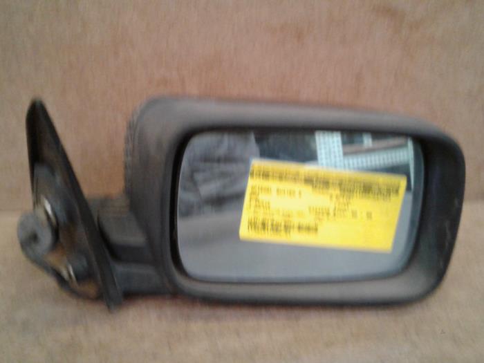 Wing mirror, right from a BMW 3 serie (E36/2) 316i 1995