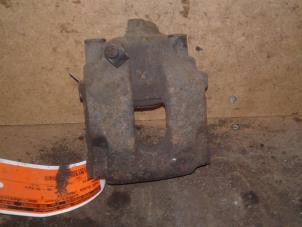 Used Rear brake calliper, left BMW 3 serie (E46/4) 320d 16V Price on request offered by Akkie Stomphorst Autodemontage