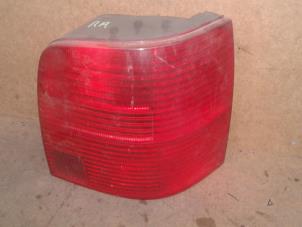 Used Taillight, right Volkswagen Passat Variant (3B5) 2.3 VR5 Price on request offered by Akkie Stomphorst Autodemontage