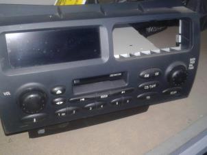 Used Radio/cassette player MG ZT-T 2.5 V6 24V 190 Price on request offered by Akkie Stomphorst Autodemontage