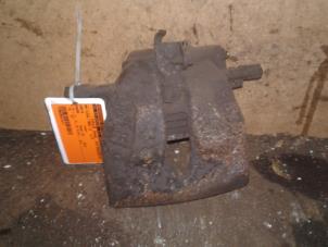 Used Front brake calliper, left Lancia Phedra 2.0 JTD 16V Price on request offered by Akkie Stomphorst Autodemontage