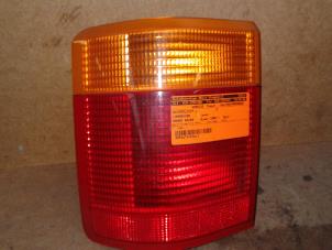 Used Taillight, left Landrover Range Rover II 4.6 V8 HSE Price on request offered by Akkie Stomphorst Autodemontage