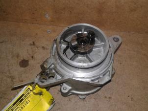 Used Vacuum pump (diesel) BMW 3 serie (E46/4) 320d 16V Price on request offered by Akkie Stomphorst Autodemontage